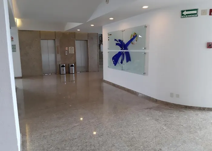 Auto Legaria Hotel Mexico City