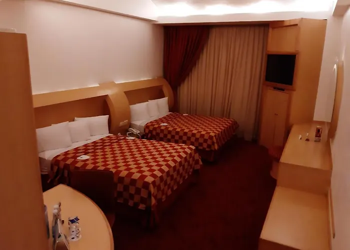Hotel Auto Legaria 4*