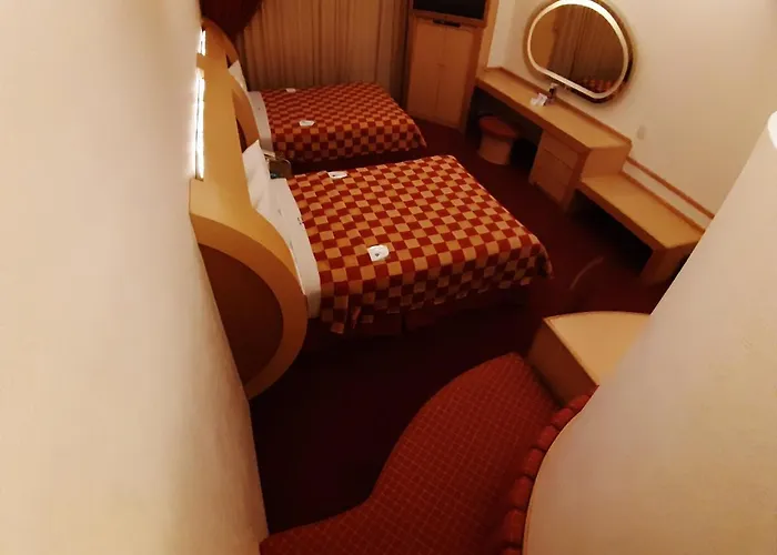 Auto Legaria Hotel 4*